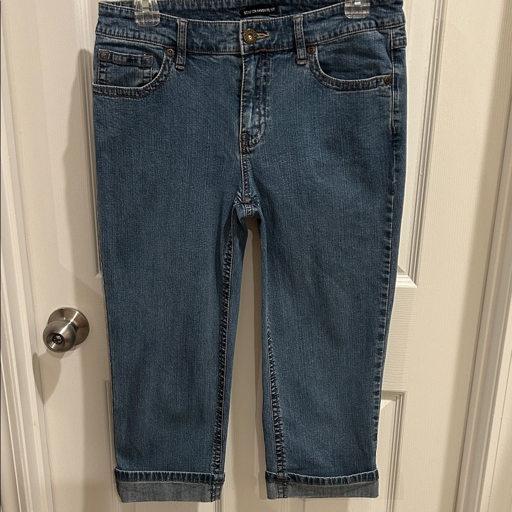 Size 8 Liz Claiborne Axcess Stretch Denim capri Jeans